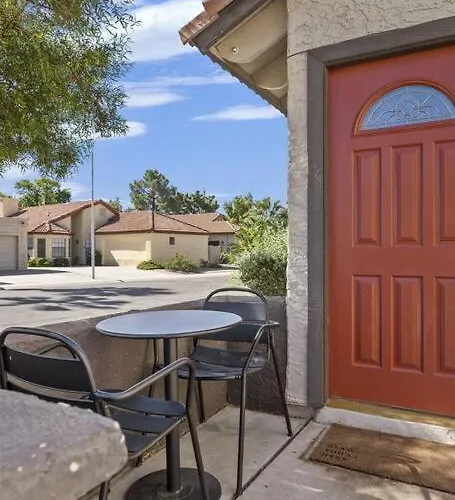 On The W/ Pool, Hot Tub & Tennis Apartment Chandler
